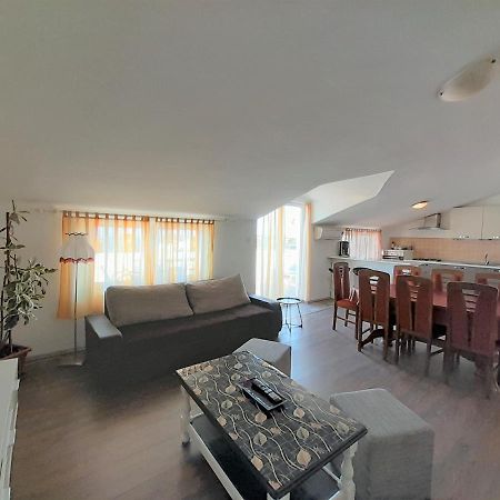 Apartments Nada Krk Island Extérieur photo