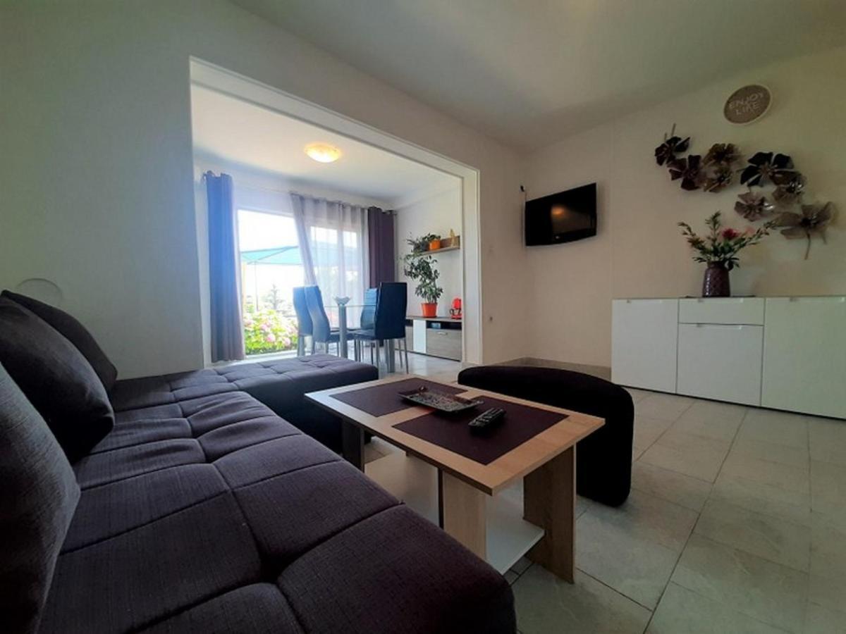 Apartments Nada Krk Island Extérieur photo