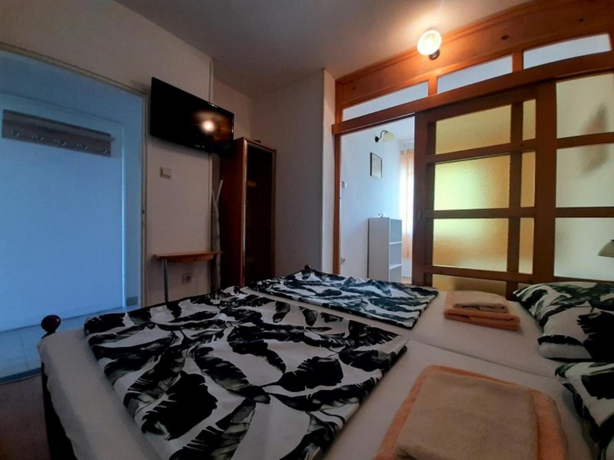 Apartments Nada Krk Island Extérieur photo
