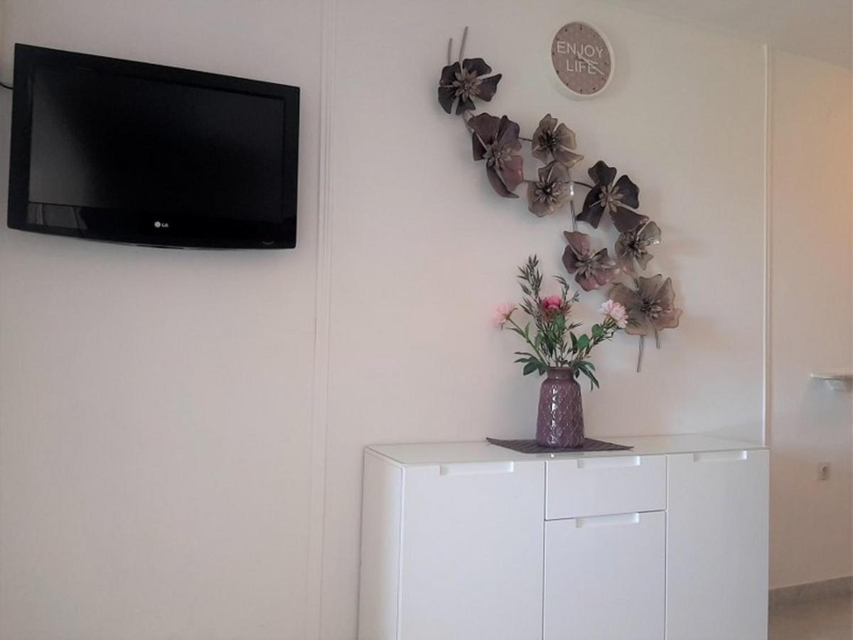 Apartments Nada Krk Island Extérieur photo