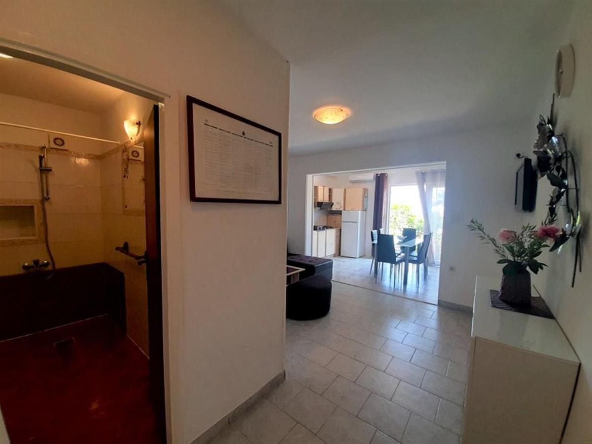 Apartments Nada Krk Island Extérieur photo